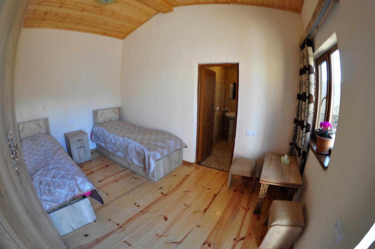 Saro B&B And Safari Tours Tat'ev Exterior photo