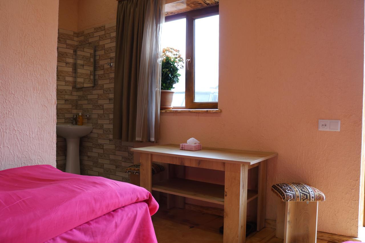 Saro B&B And Safari Tours Tat'ev Exterior photo