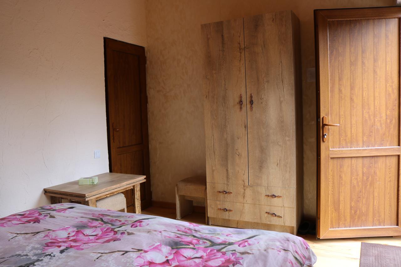 Saro B&B And Safari Tours Tat'ev Exterior photo
